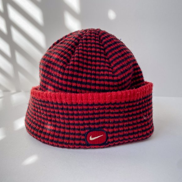 Foldable vintage Nike beanie - Picture 2 of 6